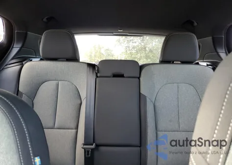 2024 Volvo Xc40 Core z USA, uszkodzony, nr VIN YV4L12UK2R2336331